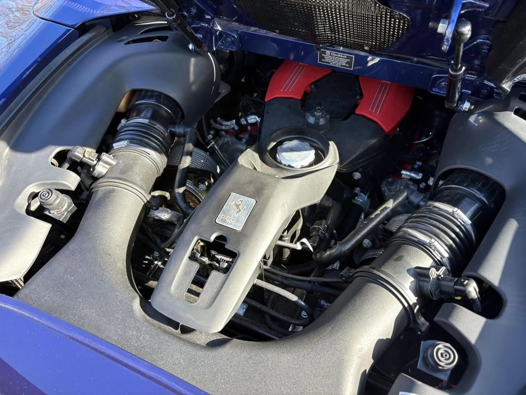 Used 2017 Ferrari 488 Spider image 18