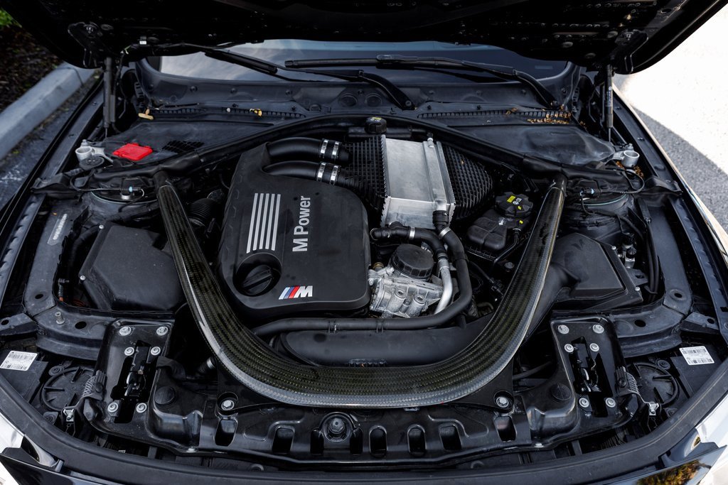 Used 2015 BMW M4 Coupe image 40