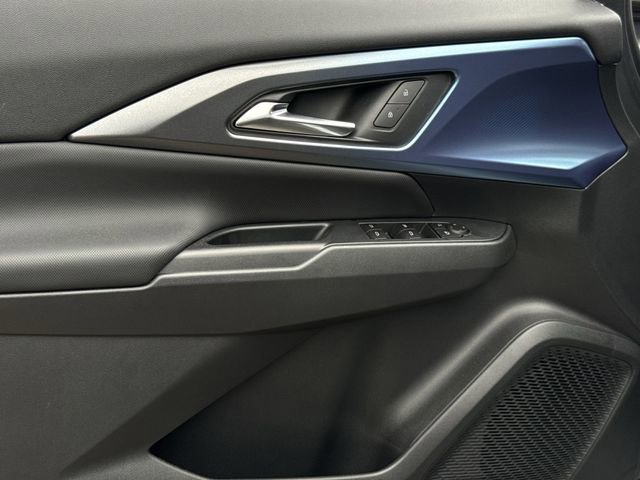 New 2026 Chevrolet Equinox EV LT image 21