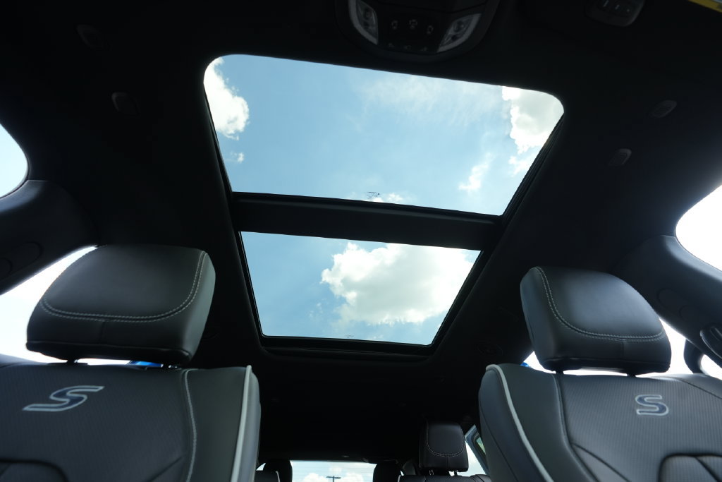 New 2027 Chrysler Pacifica Limited FWD image 10
