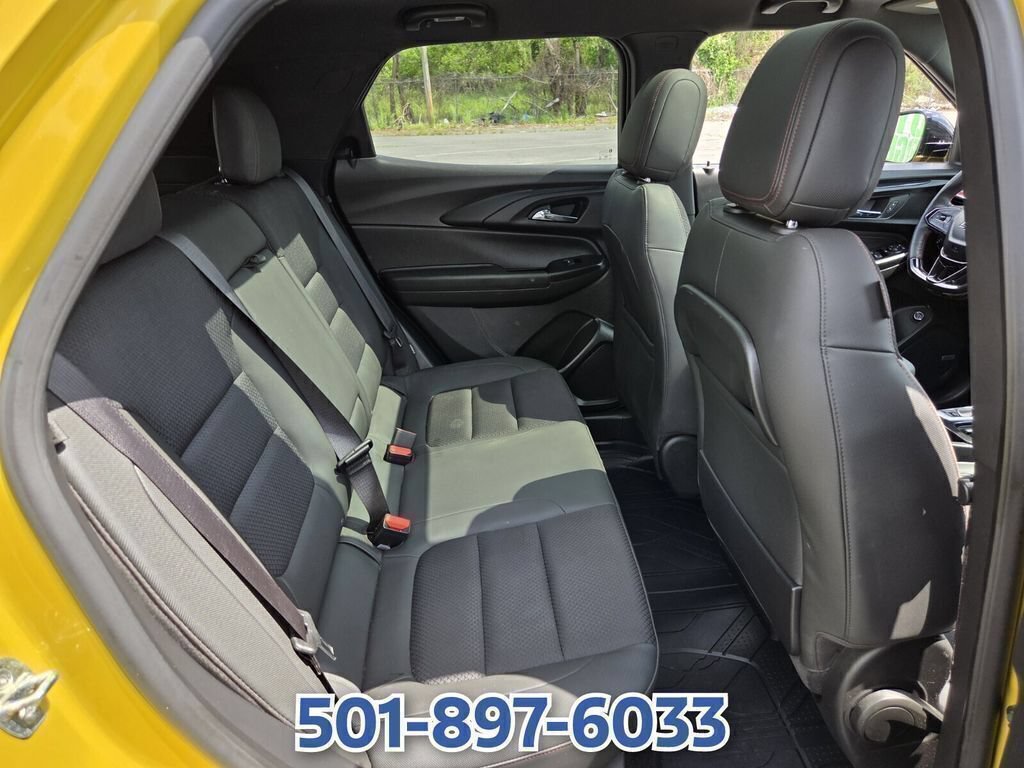 Used 2023 Chevrolet TrailBlazer RS w/ Sun and Liftgate Package FWD image 14