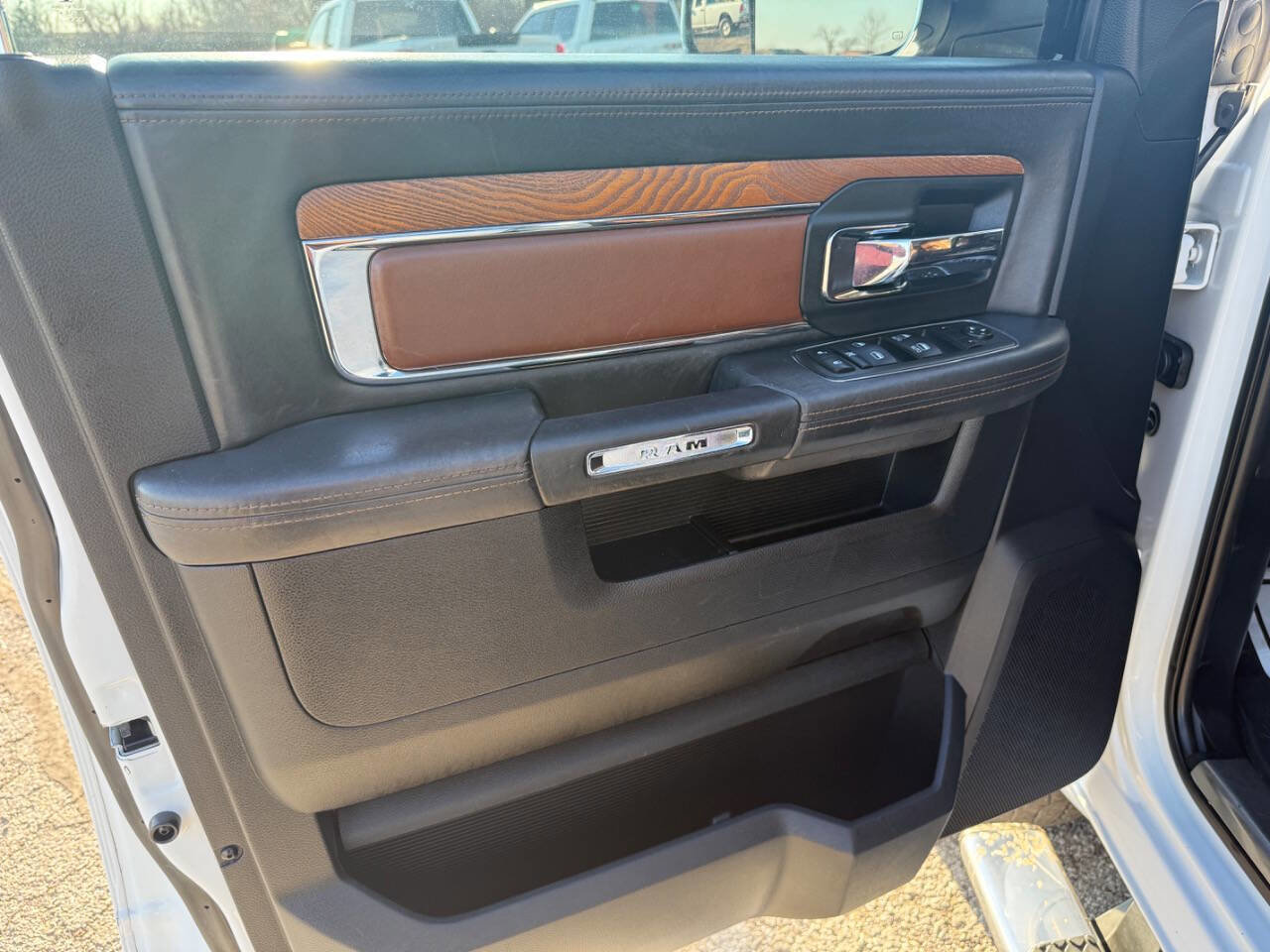 Used 2014 RAM 2500 Longhorn image 11