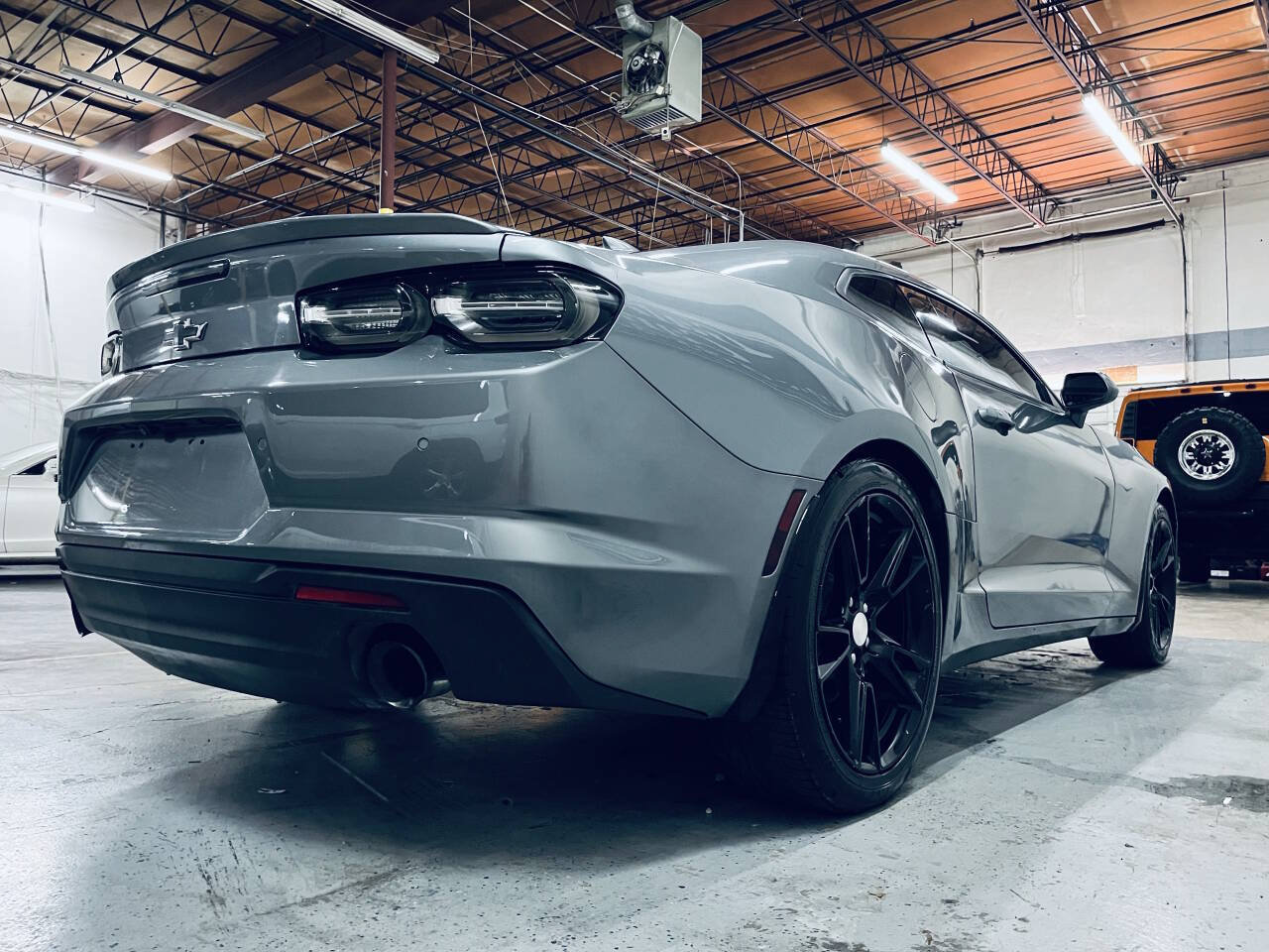 Used 2019 Chevrolet Camaro LT RWD image 8