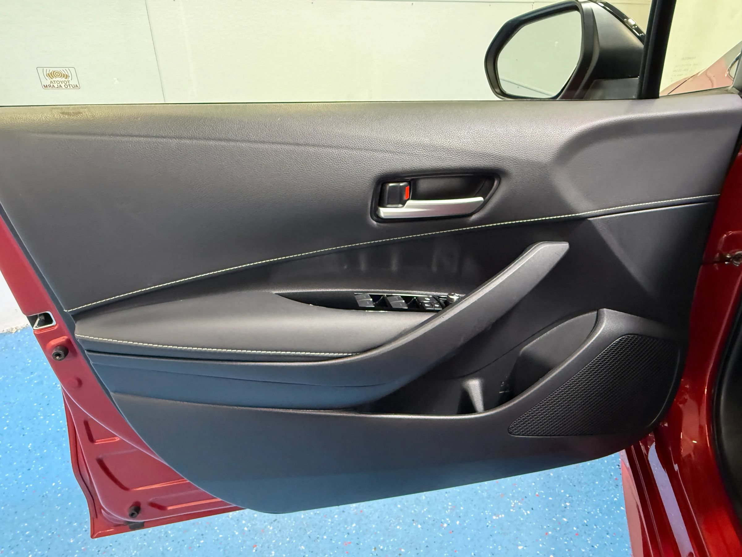 Used 2021 Toyota Corolla SE FWD image 19