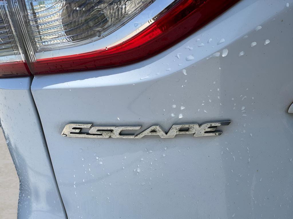 Used 2014 Ford Escape SE image 9