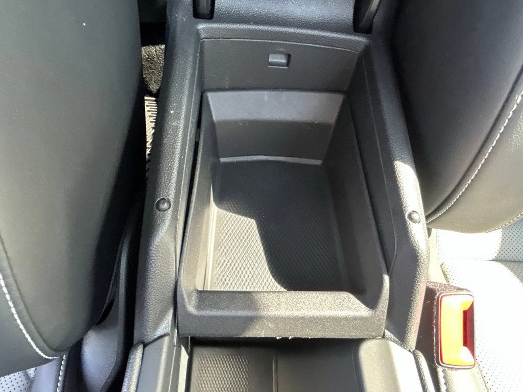 Certified 2025 Volkswagen Tiguan SE R-Line FWD image 46