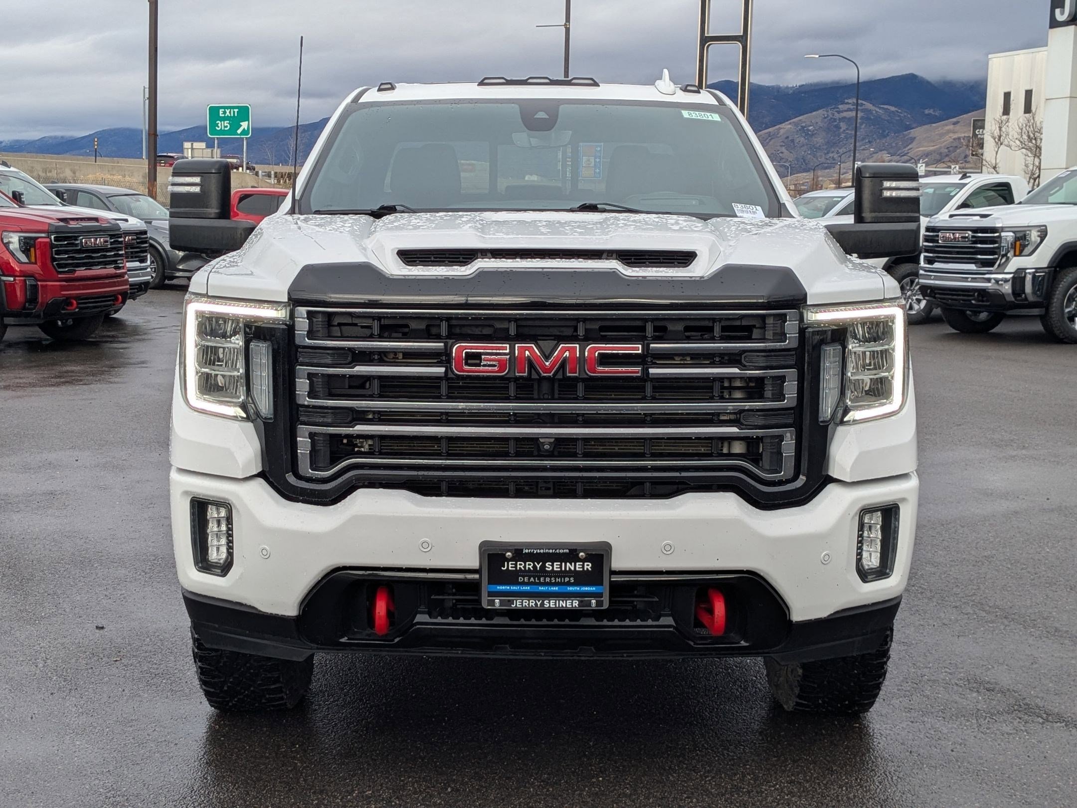 Used 2021 GMC Sierra 2500 AT4 w/ AT4 Premium Plus Package image 8