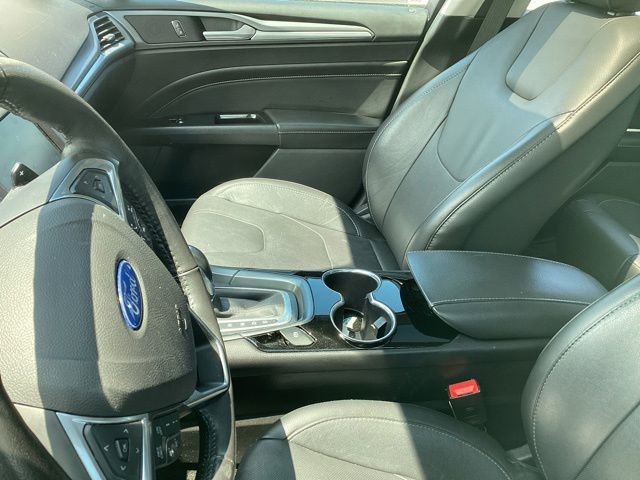 Used 2016 Ford Fusion Titanium FWD image 15