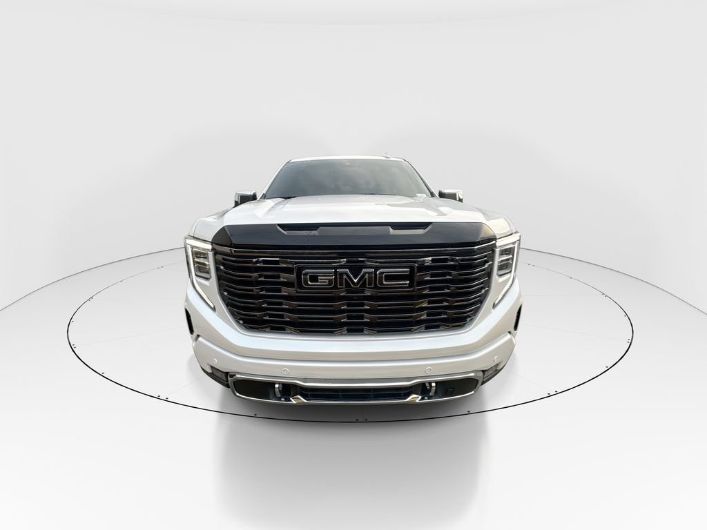 Used 2025 GMC Sierra 1500 Denali Ultimate AWD/4WD image 3