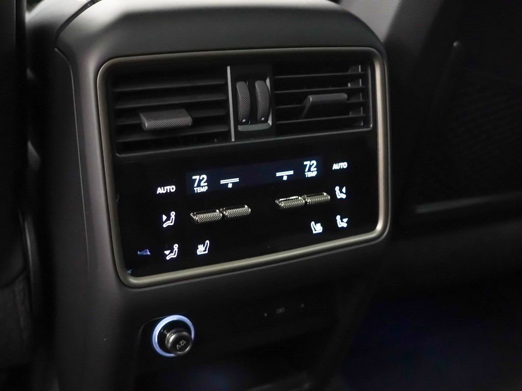 Certified 2025 Porsche Cayenne Turbo image 20