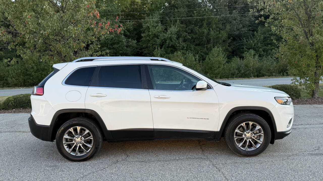Used 2019 Jeep Cherokee Latitude Plus image 8