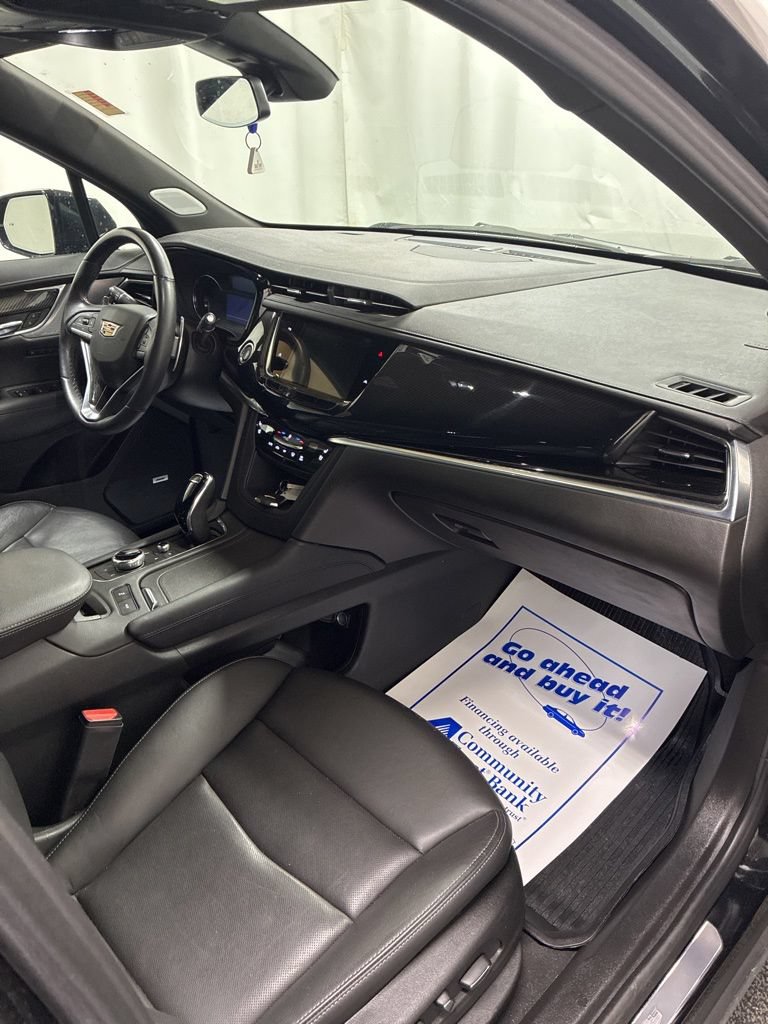 Used 2024 Cadillac XT6 Sport w/ LPO, Floor Liner Package AWD/4WD image 32