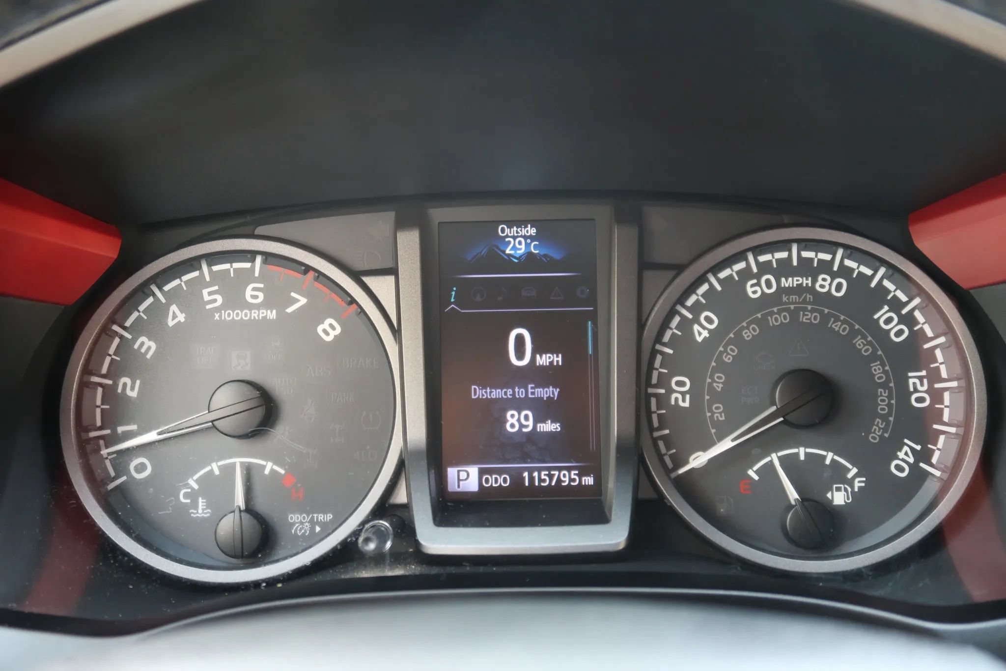 Used 2017 Toyota Tacoma TRD Sport w/ Tow Package (A/T) AWD/4WD image 32