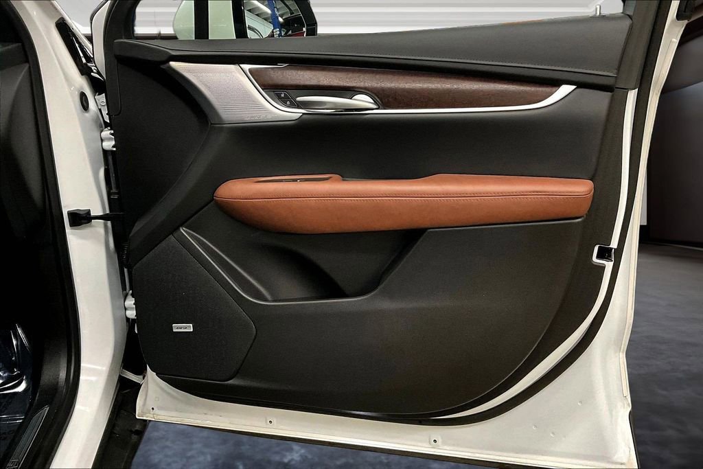 Certified 2025 Cadillac XT5 Sportv w/ Technology Package image 28