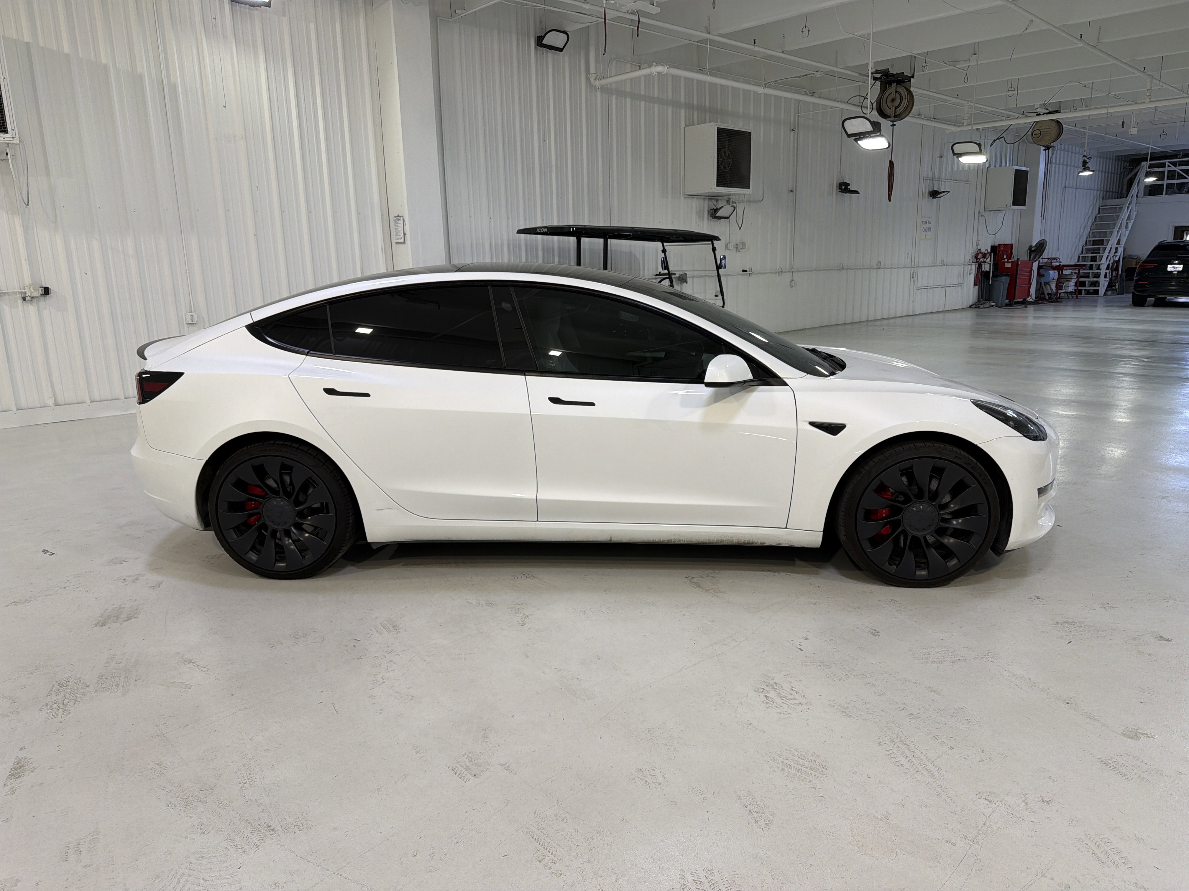 Used 2023 Tesla Model 3 Performance image 6