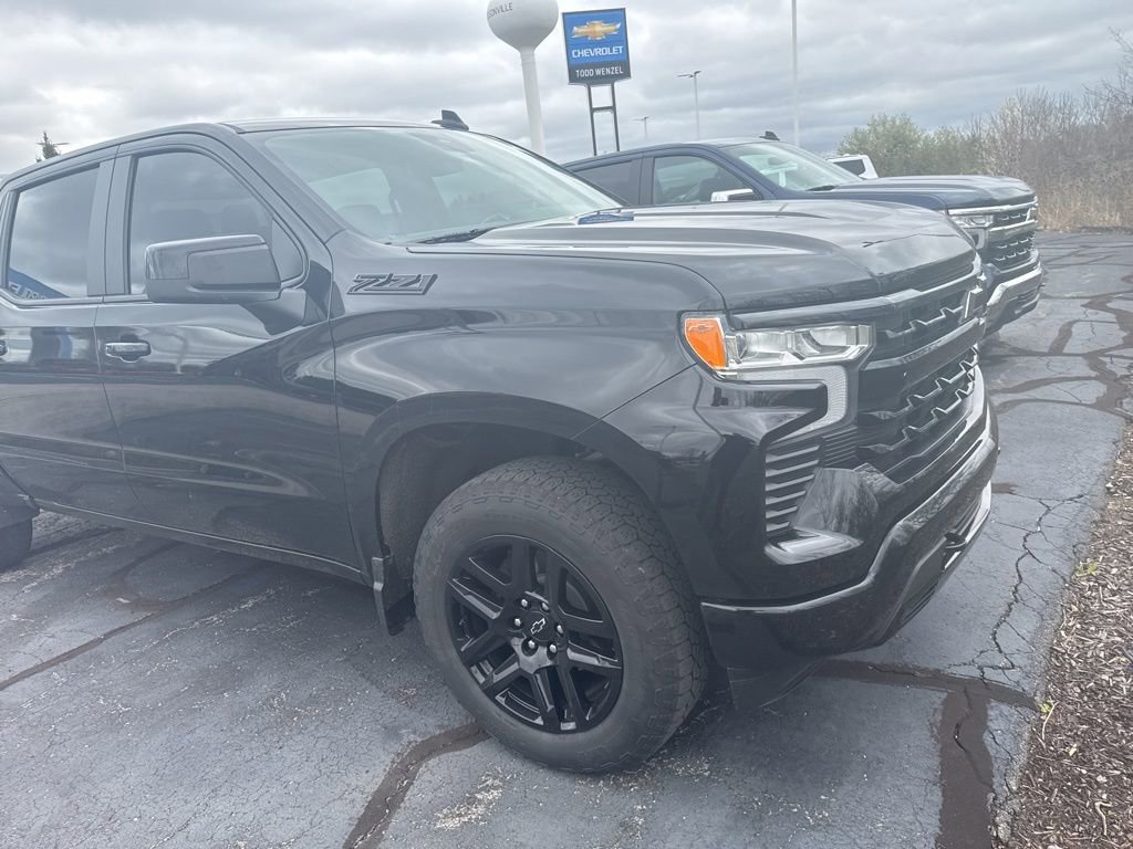 Used 2023 Chevrolet Silverado 1500 RST AWD/4WD image 6