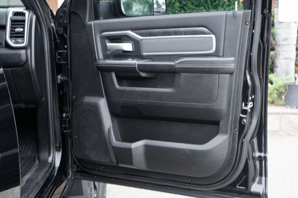 Used 2021 RAM 3500 Big Horn w/ Level 2 Equipment Group image 40