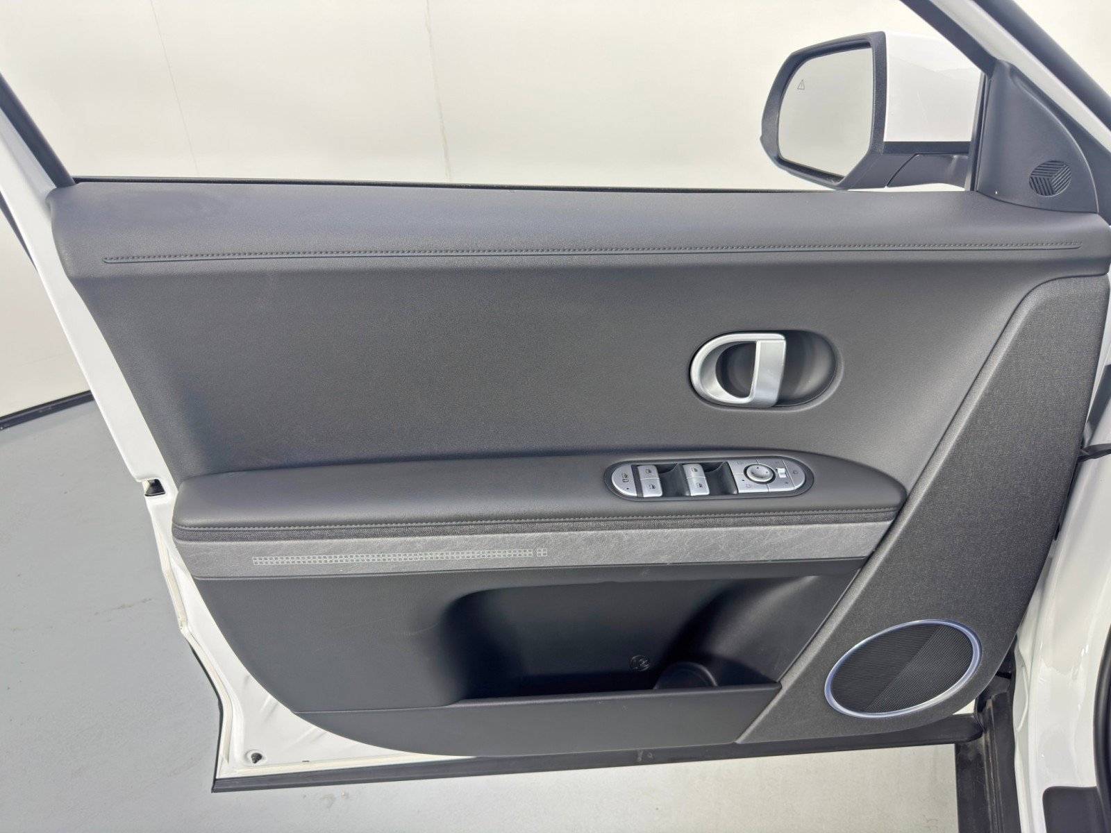 Used 2023 Hyundai Ioniq 5 SEL RWD image 37