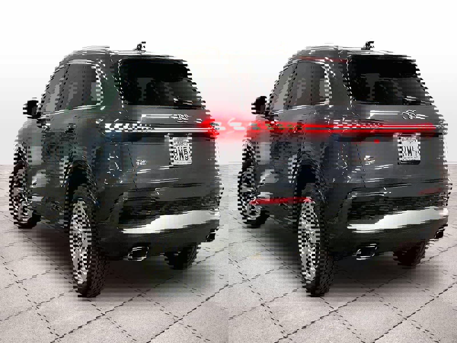 Used 2025 Audi Q5 Premium Plus w/ Premium Plus image 14