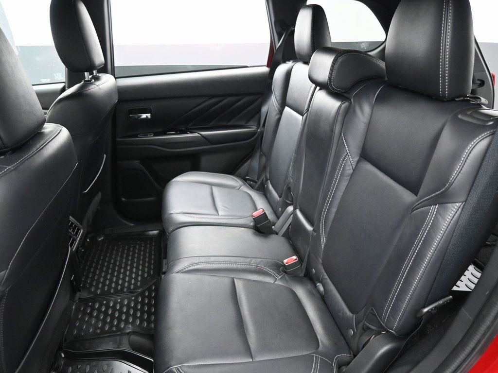 Used 2021 Mitsubishi Outlander SEL image 32