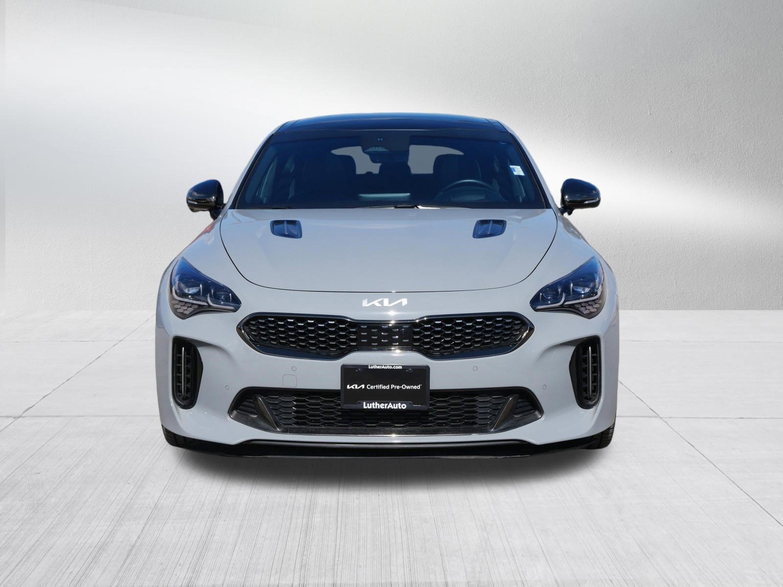Certified 2023 Kia Stinger GT2 image 2