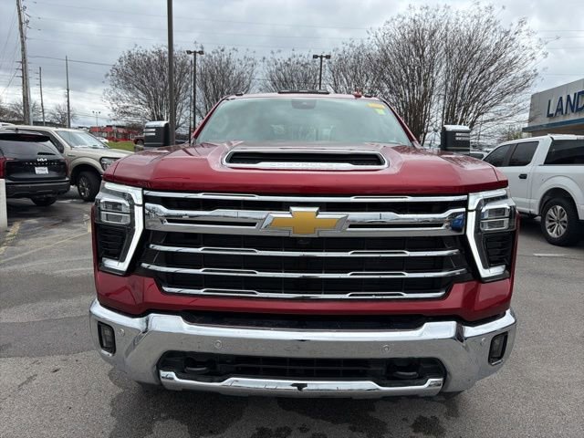 Used 2025 Chevrolet Silverado 2500 LTZ w/ LTZ Convenience Package image 8