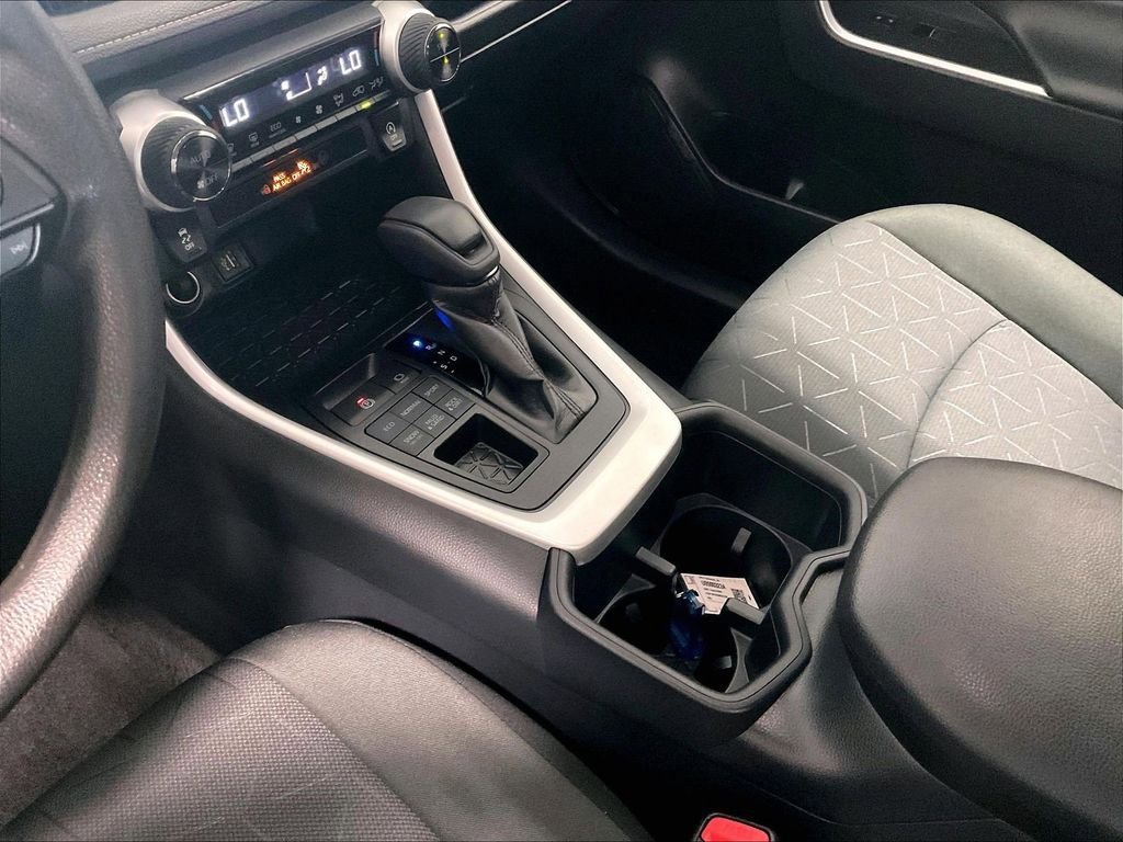 Used 2025 Toyota RAV4 XLE AWD/4WD image 20
