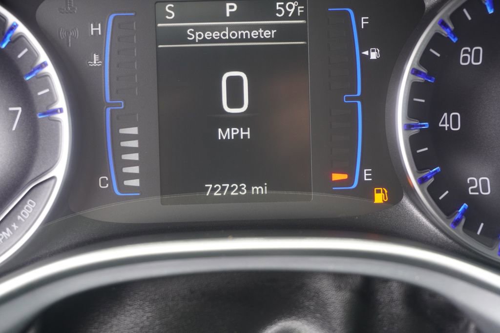 Used 2020 Chrysler Pacifica Touring w/ S Appearance Package FWD image 20