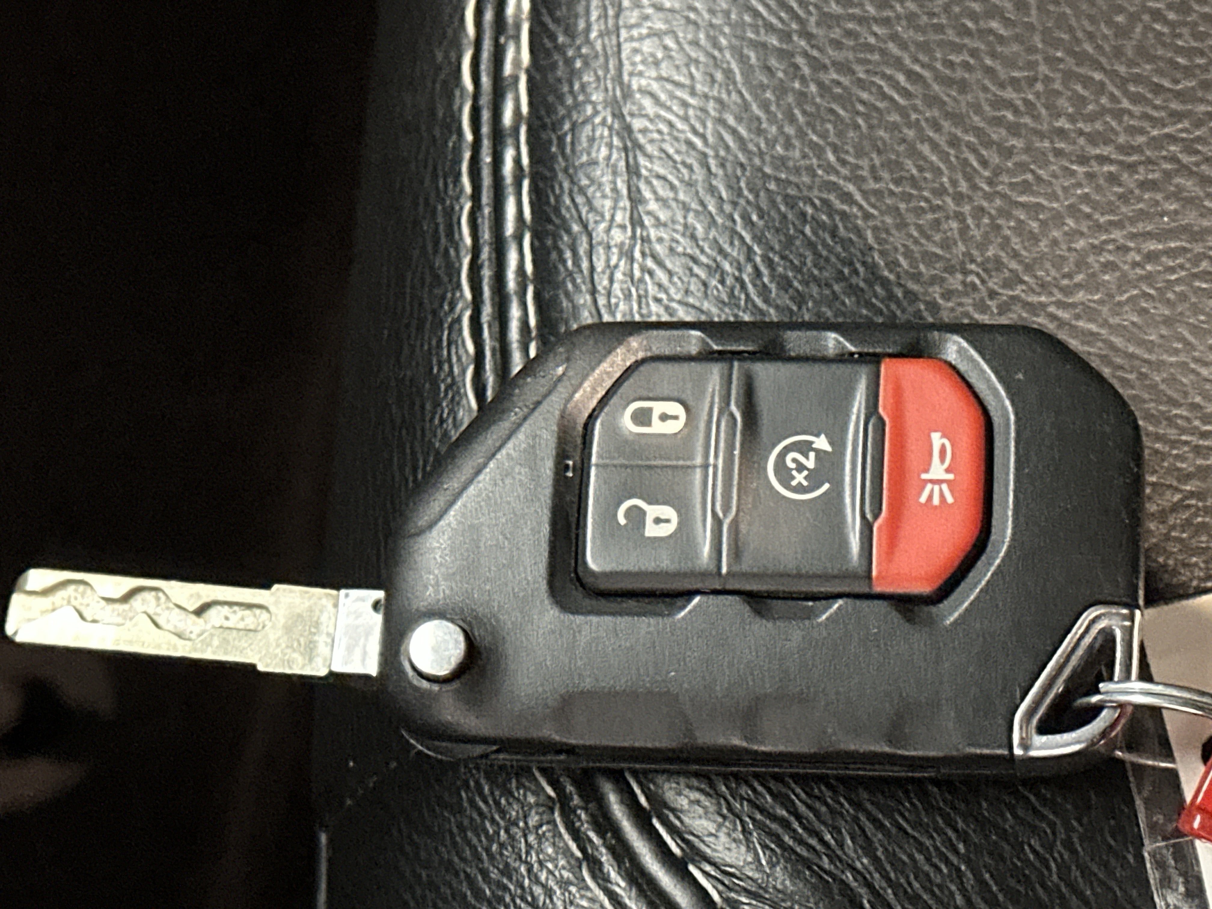 Used 2019 Jeep Wrangler Unlimited Sahara w/ Dual Top Group image 41