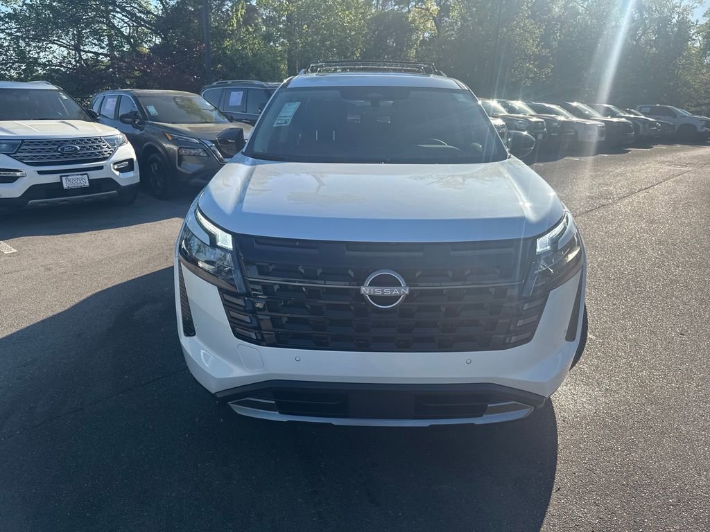 New 2026 Nissan Pathfinder Platinum AWD/4WD image 9
