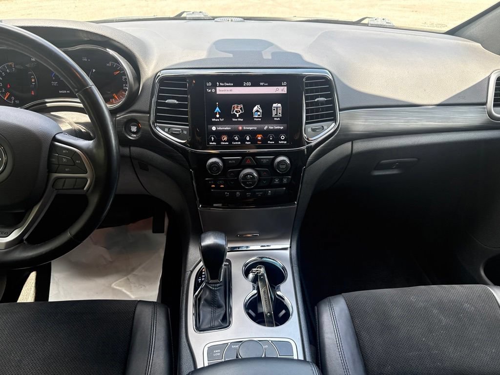 Used 2022 Jeep Grand Cherokee Laredo X AWD/4WD image 17