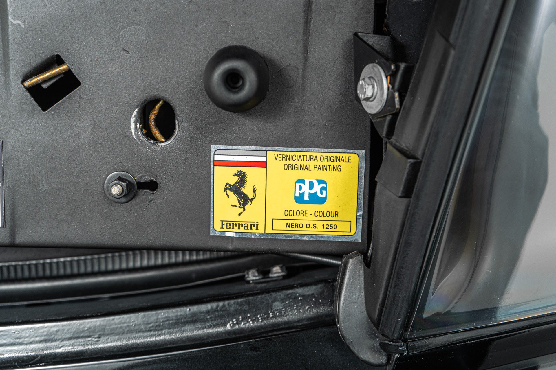 Used 1998 Ferrari 550 Maranello Coupe RWD image 57
