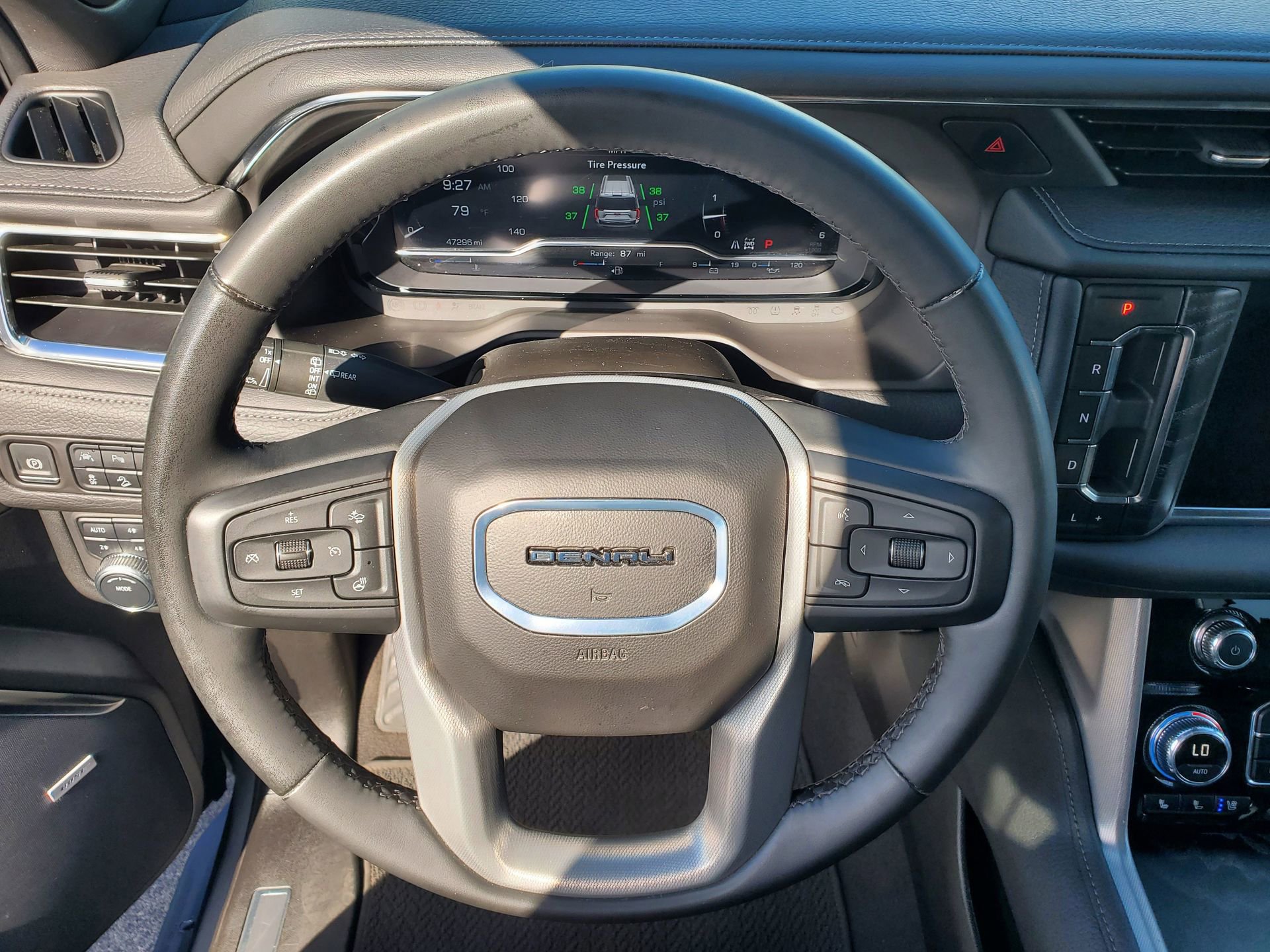 Used 2024 GMC Yukon Denali image 23