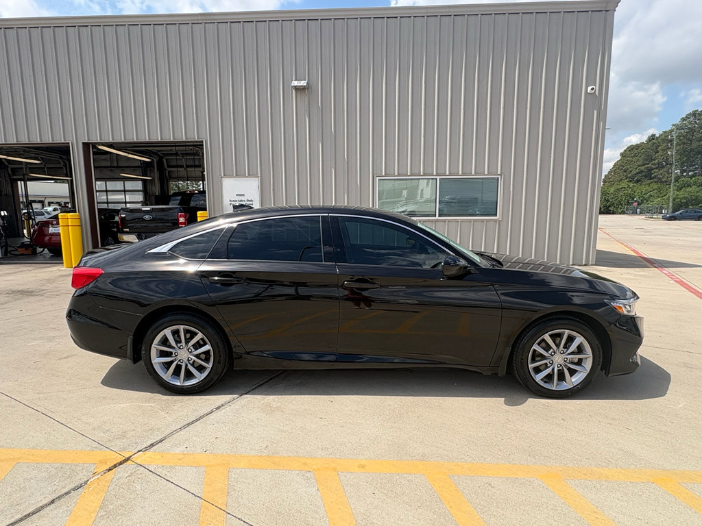 Certified 2022 Honda Accord LX image 10