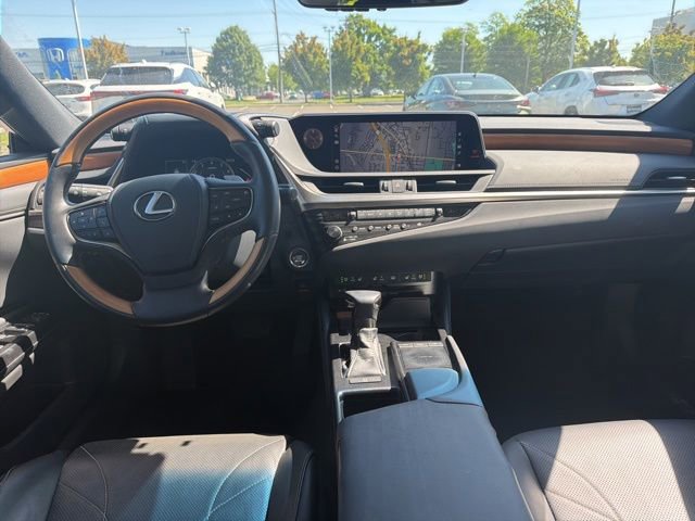 Used 2020 Lexus ES 350 w/ Accessory Package FWD image 11
