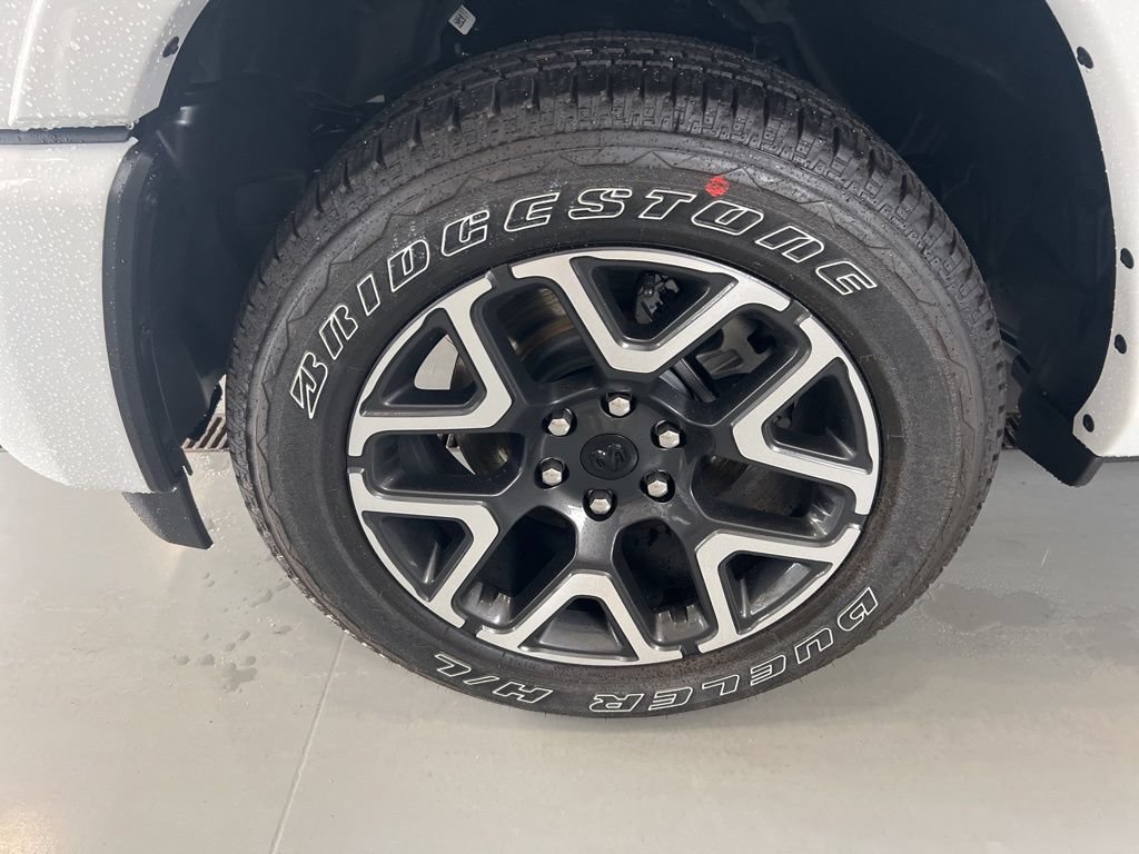 New 2026 RAM 1500 Laramie AWD/4WD image 6