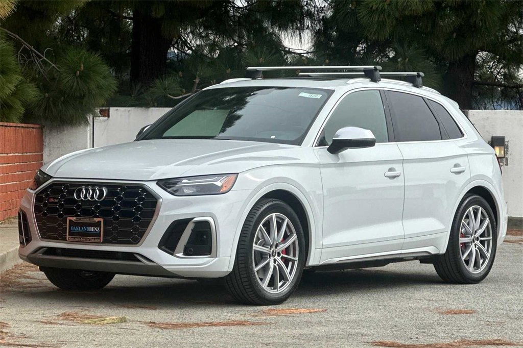 Used 2023 Audi SQ5 Premium Plus w/ Premium Plus Package image 8