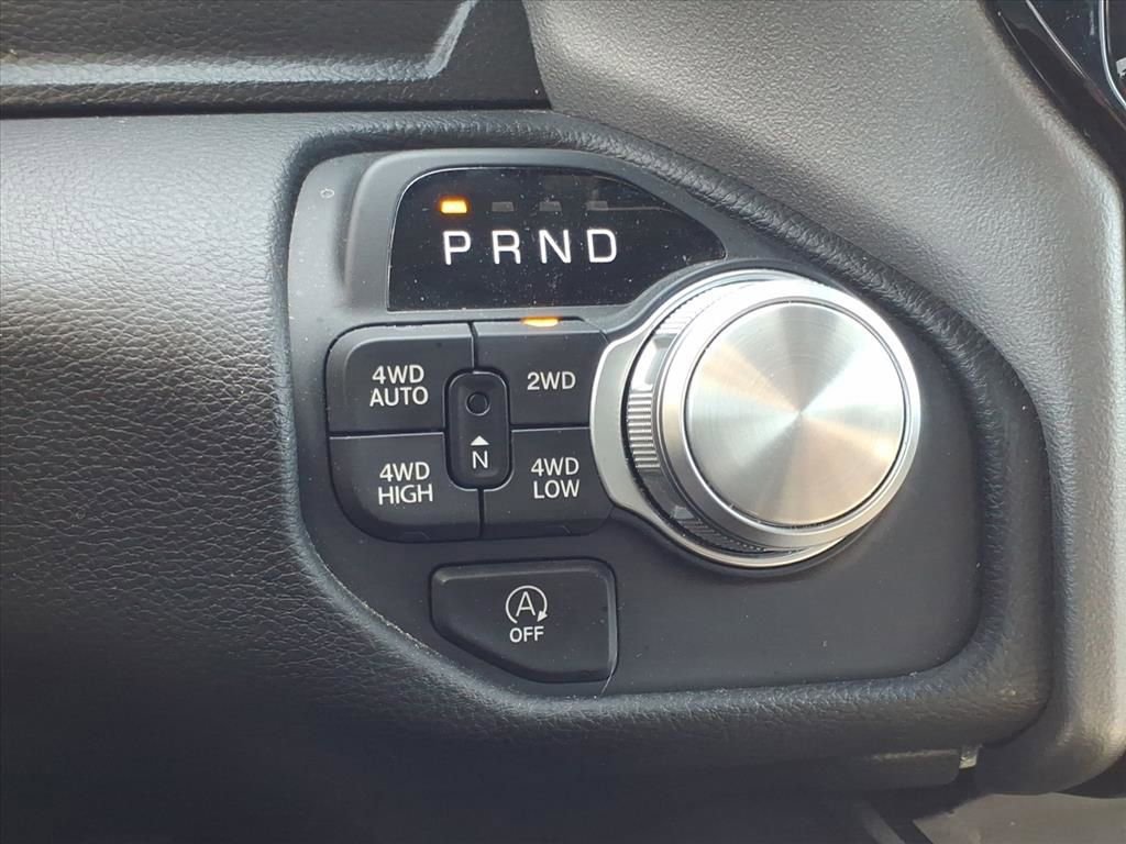 Used 2025 RAM 1500 Laramie image 9