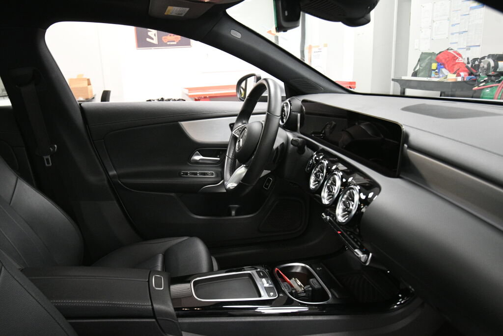 Used 2025 Mercedes-Benz CLA 250 4MATIC image 31