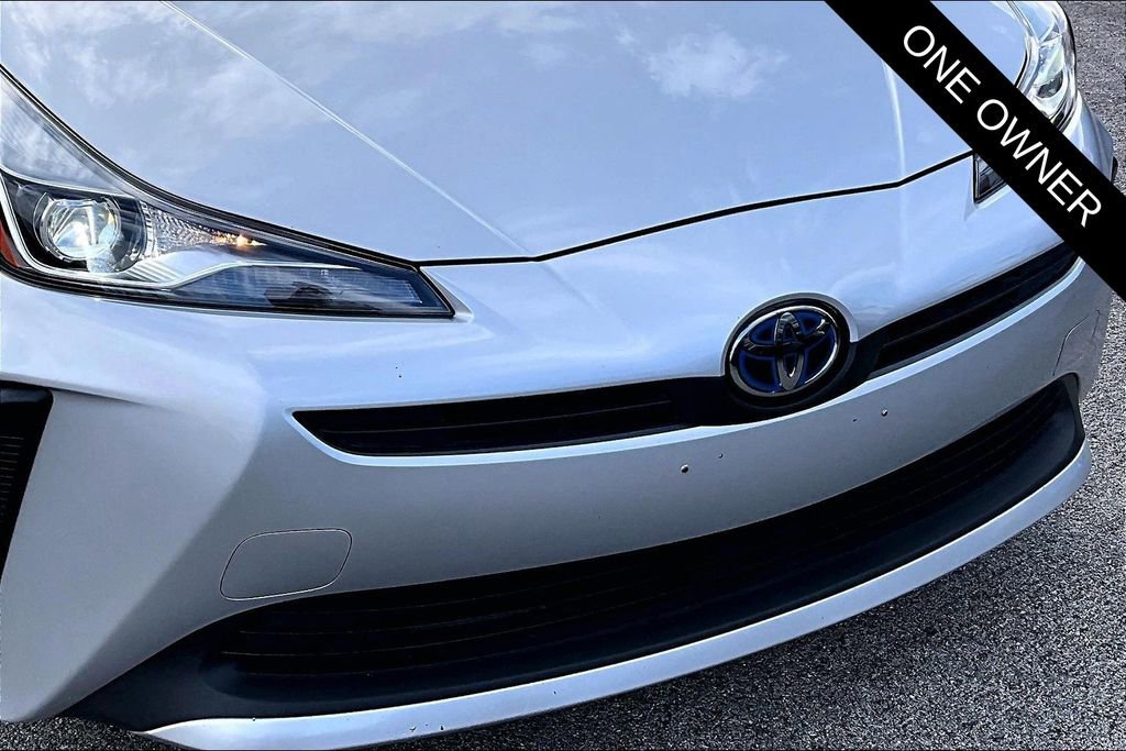Used 2019 Toyota Prius LE image 30