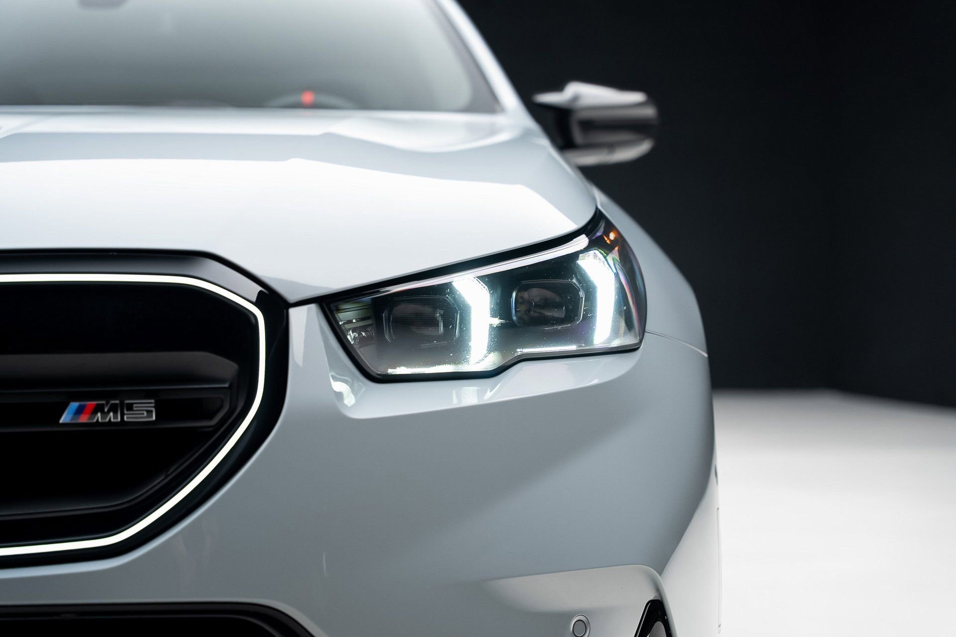 Used 2025 BMW M5 image 9