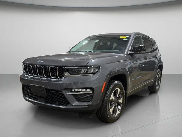 Used 2024 Jeep Grand Cherokee Limited 4xe w/ Luxury Tech Group II image 8
