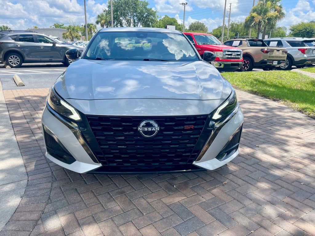 Used 2023 Nissan Altima 2.5 SR image 8