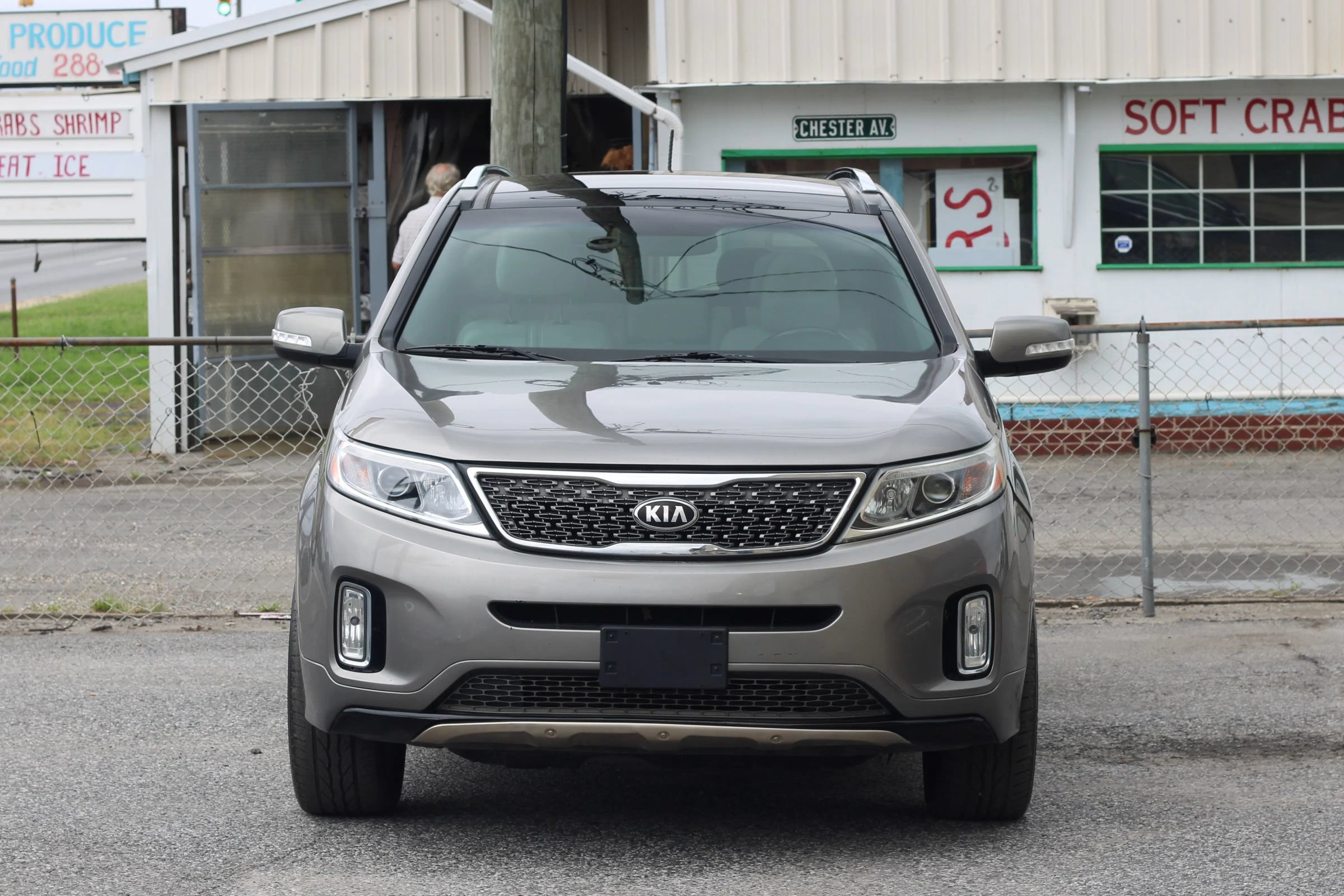 Used 2014 Kia Sorento SX w/ 3rd Row Package AWD/4WD image 2