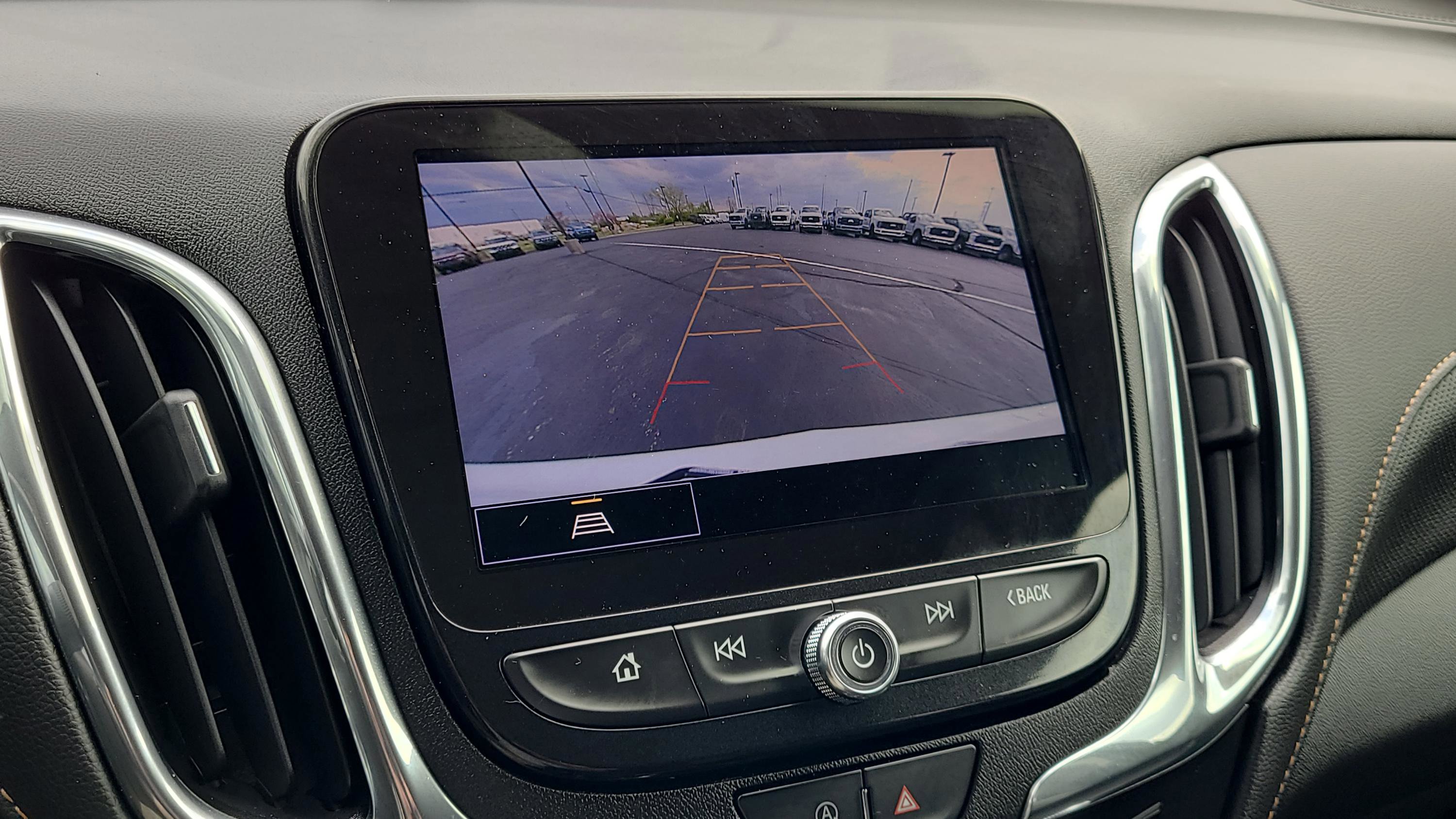 Used 2022 Chevrolet Equinox Premier w/ Redline Edition FWD image 22