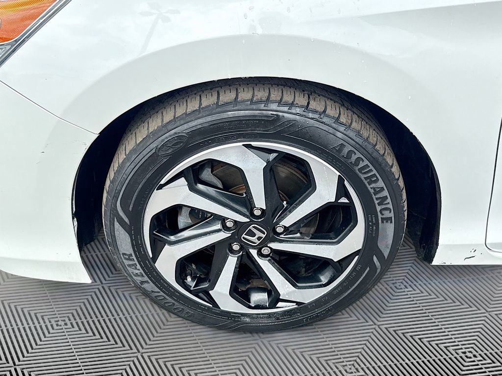 Used 2017 Honda Accord EX image 34