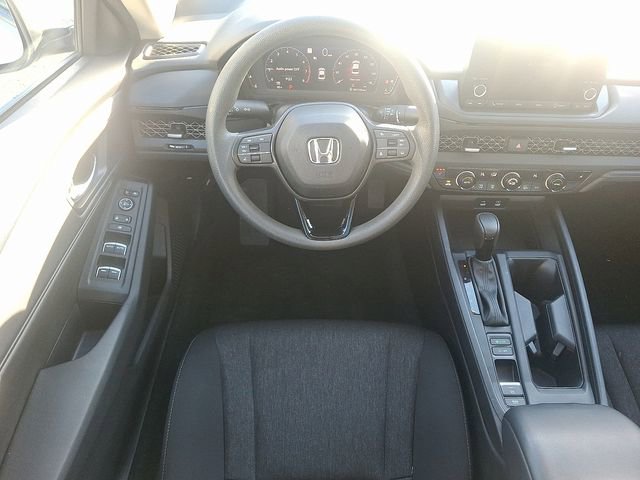 Used 2023 Honda Accord EX image 11