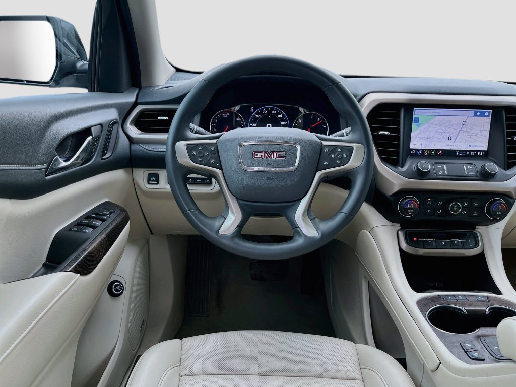 Used 2023 GMC Acadia Denali w/ Denali Ultimate Package FWD image 24