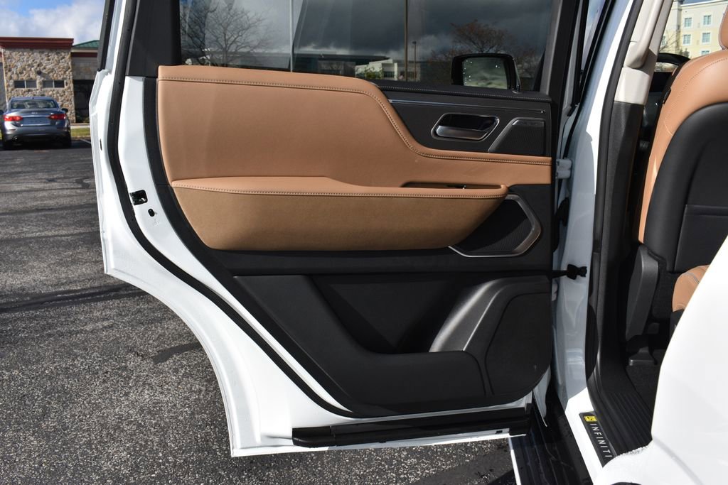 New 2026 INFINITI QX80 Luxe w/ Cargo Package image 28