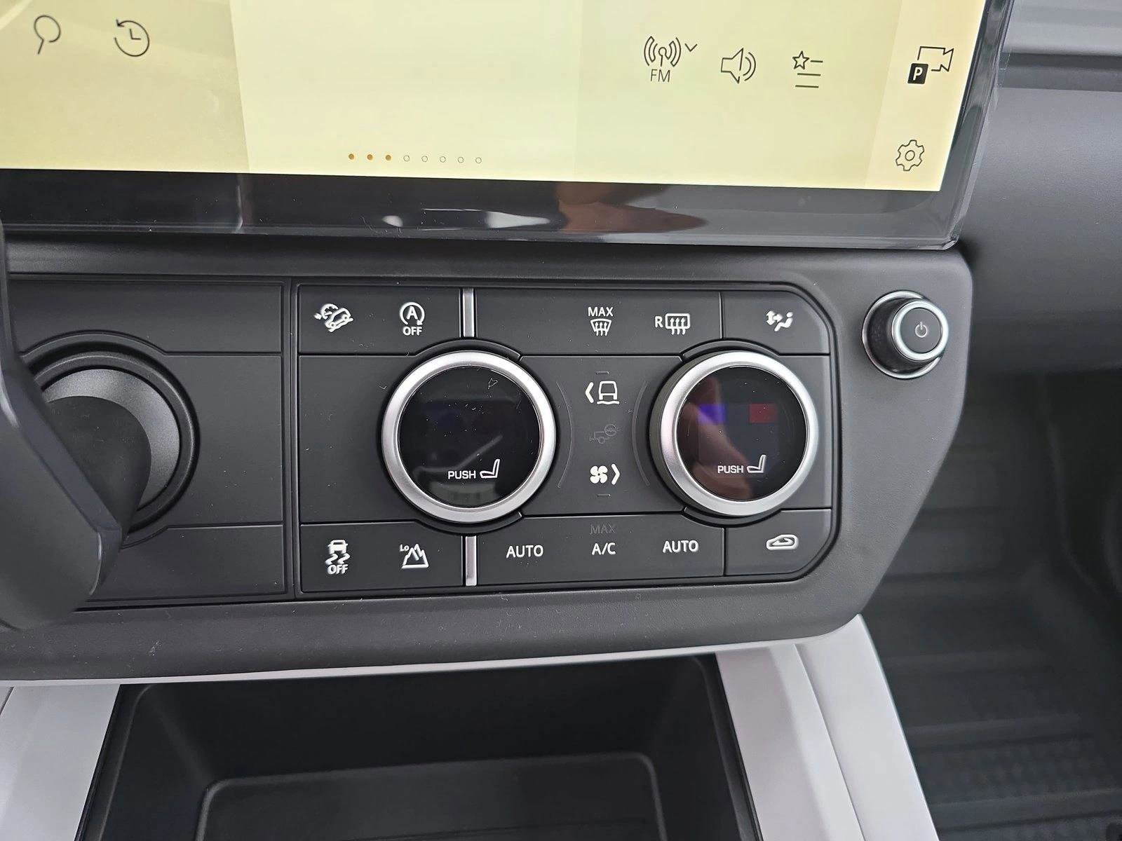 New 2026 Land Rover Defender 110 S AWD/4WD image 20